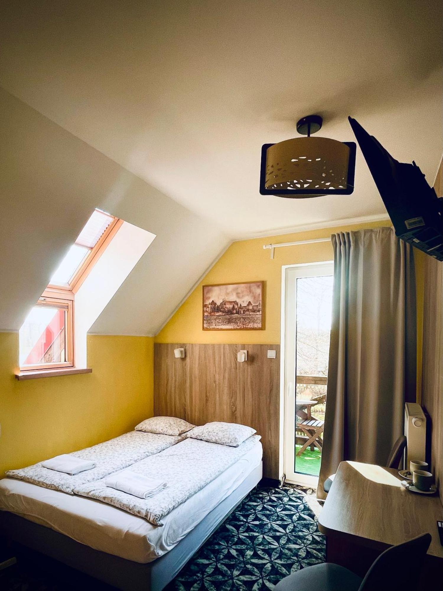 B&B Vis A Vis Zamku 말보르크 외부 사진